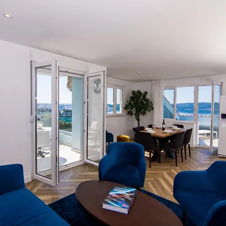 Apartman Seafront Luxury Fun *