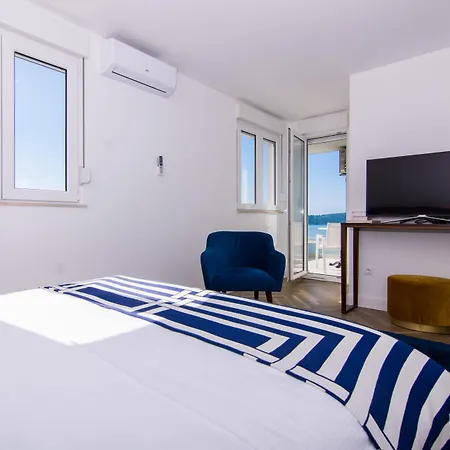 Apartman Seafront Luxury Fun Trogir
