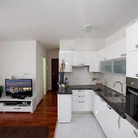 Apartman Seafront Luxury Fun *