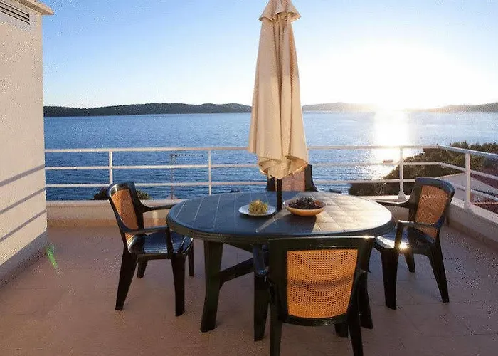 Seafront Luxury Fun Lägenhet Trogir