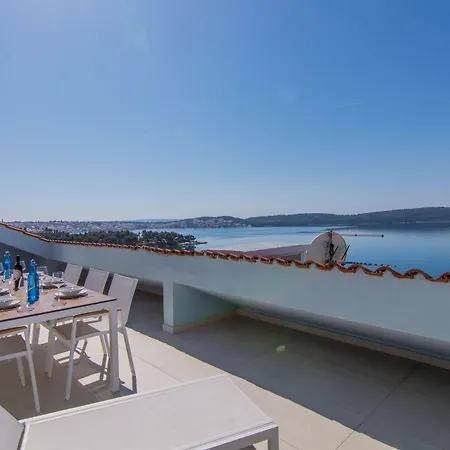 Seafront Luxury Fun Trogir