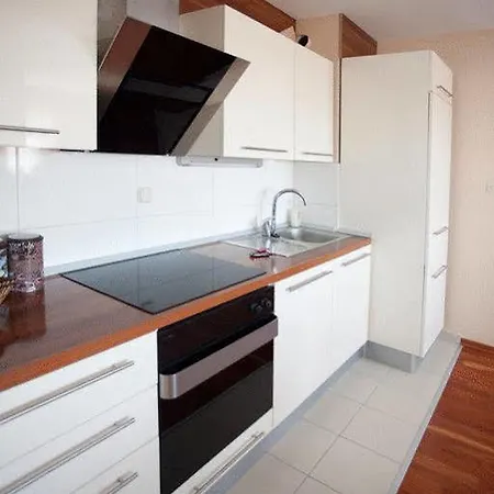 Seafront Luxury Fun * تروغير