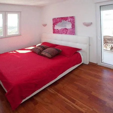 Seafront Luxury Fun *