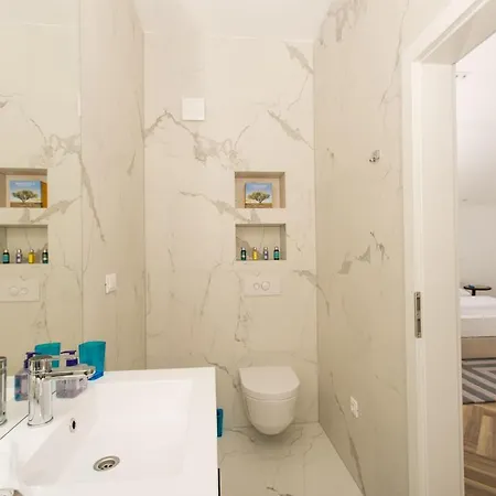 Lägenhet Seafront Luxury Fun *