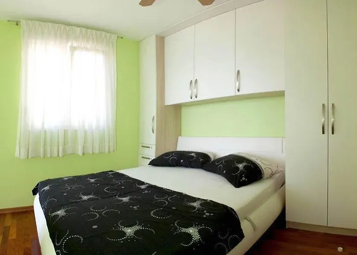 Apartman Seafront Luxury Fun Trogir